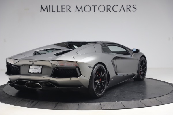 Used 2015 Lamborghini Aventador Roadster LP 700-4 for sale Sold at Aston Martin of Greenwich in Greenwich CT 06830 17