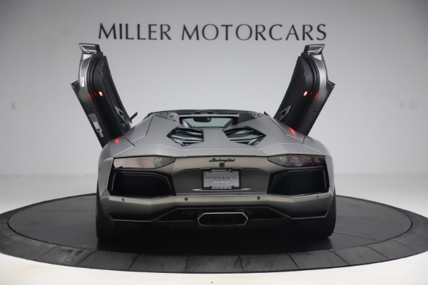 Used 2015 Lamborghini Aventador Roadster LP 700-4 for sale $349,900 at Aston Martin of Greenwich in Greenwich CT 06830 7