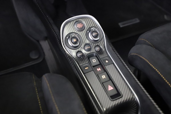Used 2019 McLaren 600LT Coupe for sale $229,900 at Aston Martin of Greenwich in Greenwich CT 06830 24