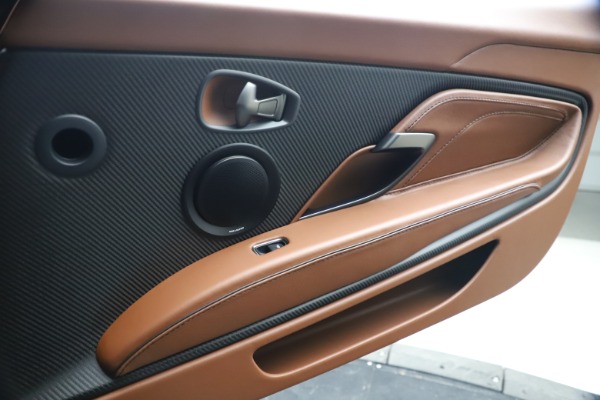 Used 2020 Aston Martin DBS Superleggera for sale $295,900 at Aston Martin of Greenwich in Greenwich CT 06830 18