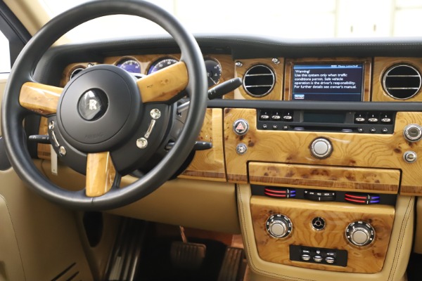 Used 2006 Rolls-Royce Phantom for sale Sold at Aston Martin of Greenwich in Greenwich CT 06830 27