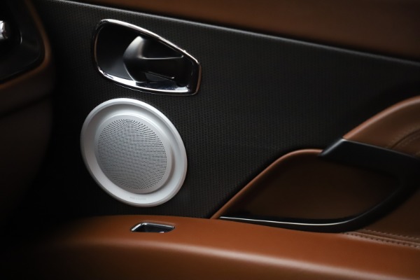 Used 2017 Aston Martin DB11 V12 Coupe for sale $134,900 at Aston Martin of Greenwich in Greenwich CT 06830 25