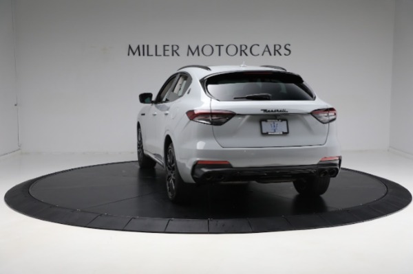 Used 2021 Maserati Levante Q4 for sale Sold at Aston Martin of Greenwich in Greenwich CT 06830 9