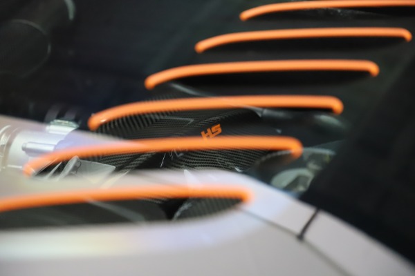 Used 2016 McLaren 688 MSO HS for sale $624,900 at Aston Martin of Greenwich in Greenwich CT 06830 25