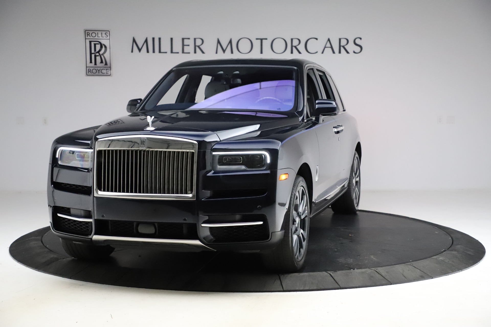 Rolls Royce Cullinan 2019 - Price in India, Mileage, Reviews, Colours,  Specification, Images - Overdrive