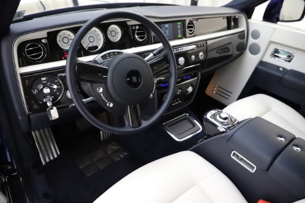 Used 2016 Rolls-Royce Phantom EWB for sale Sold at Aston Martin of Greenwich in Greenwich CT 06830 12