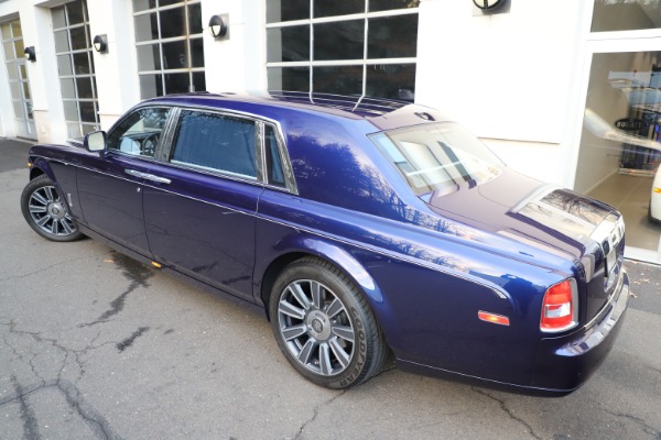 Used 2016 Rolls-Royce Phantom EWB for sale Sold at Aston Martin of Greenwich in Greenwich CT 06830 5