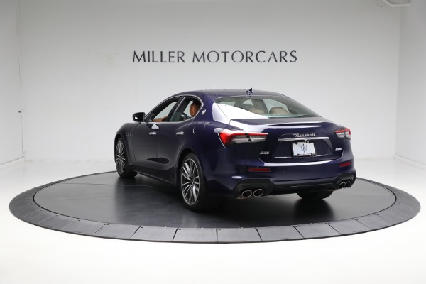 Used 2021 Maserati Ghibli S Q4 for sale Sold at Aston Martin of Greenwich in Greenwich CT 06830 11