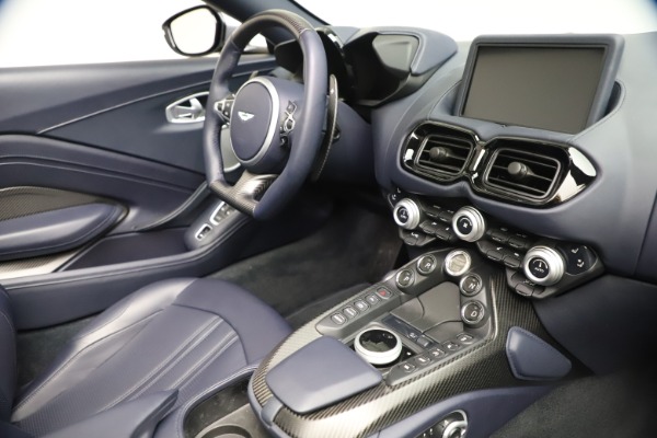 New 2021 Aston Martin Vantage Roadster for sale Sold at Aston Martin of Greenwich in Greenwich CT 06830 25