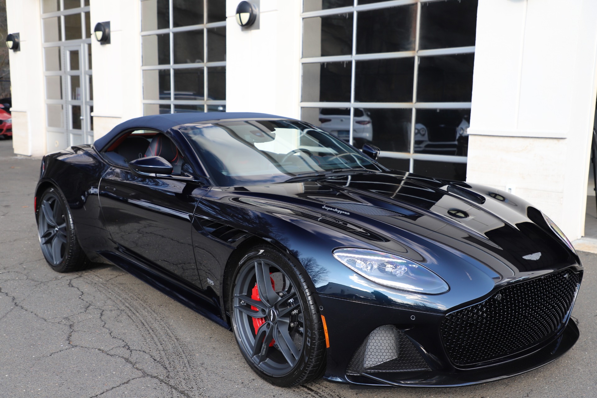 New 2021 Aston Martin DBS Superleggera Volante For Sale ($402,286