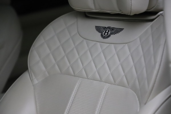 Used 2018 Bentley Bentayga W12 Signature for sale Sold at Aston Martin of Greenwich in Greenwich CT 06830 21