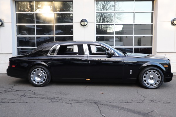 Used 2015 Rolls-Royce Phantom EWB for sale Sold at Aston Martin of Greenwich in Greenwich CT 06830 4