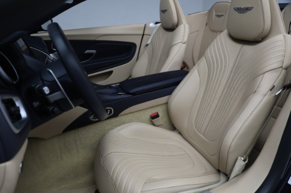 New 2021 Aston Martin DB11 Volante Convertible for sale $274,916 at Aston Martin of Greenwich in Greenwich CT 06830 21
