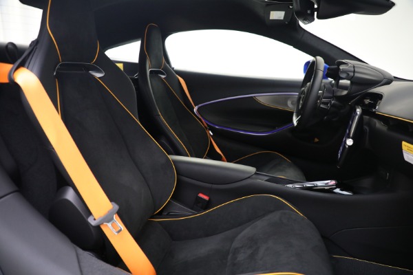 New 2023 McLaren Artura for sale $277,250 at Aston Martin of Greenwich in Greenwich CT 06830 25