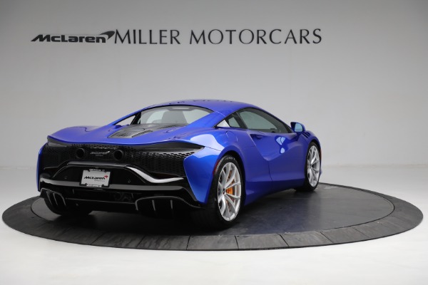 New 2023 McLaren Artura for sale $277,250 at Aston Martin of Greenwich in Greenwich CT 06830 6