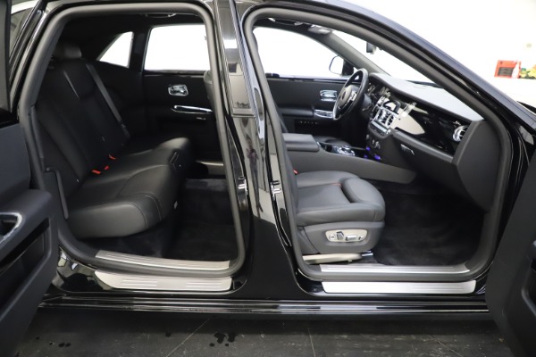 Used 2016 Rolls-Royce Ghost for sale Call for price at Aston Martin of Greenwich in Greenwich CT 06830 28