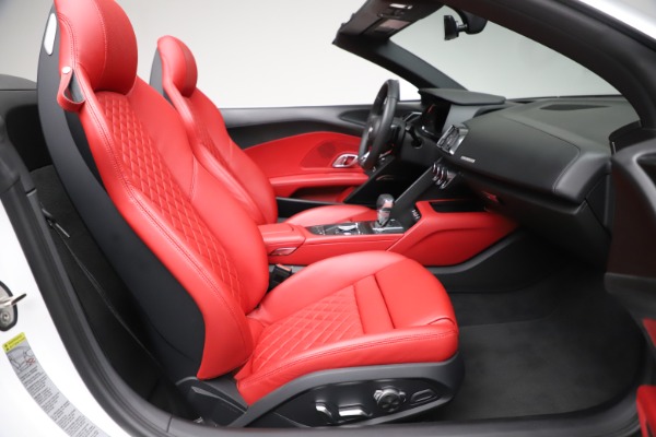 Used 2018 Audi R8 Spyder for sale Sold at Aston Martin of Greenwich in Greenwich CT 06830 22