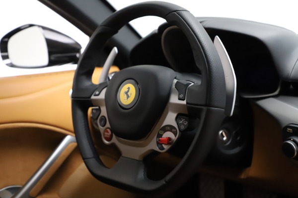 Used 2015 Ferrari F12 Berlinetta for sale $277,900 at Aston Martin of Greenwich in Greenwich CT 06830 27