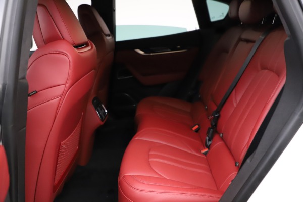 New 2021 Maserati Levante Q4 GranSport for sale Sold at Aston Martin of Greenwich in Greenwich CT 06830 18