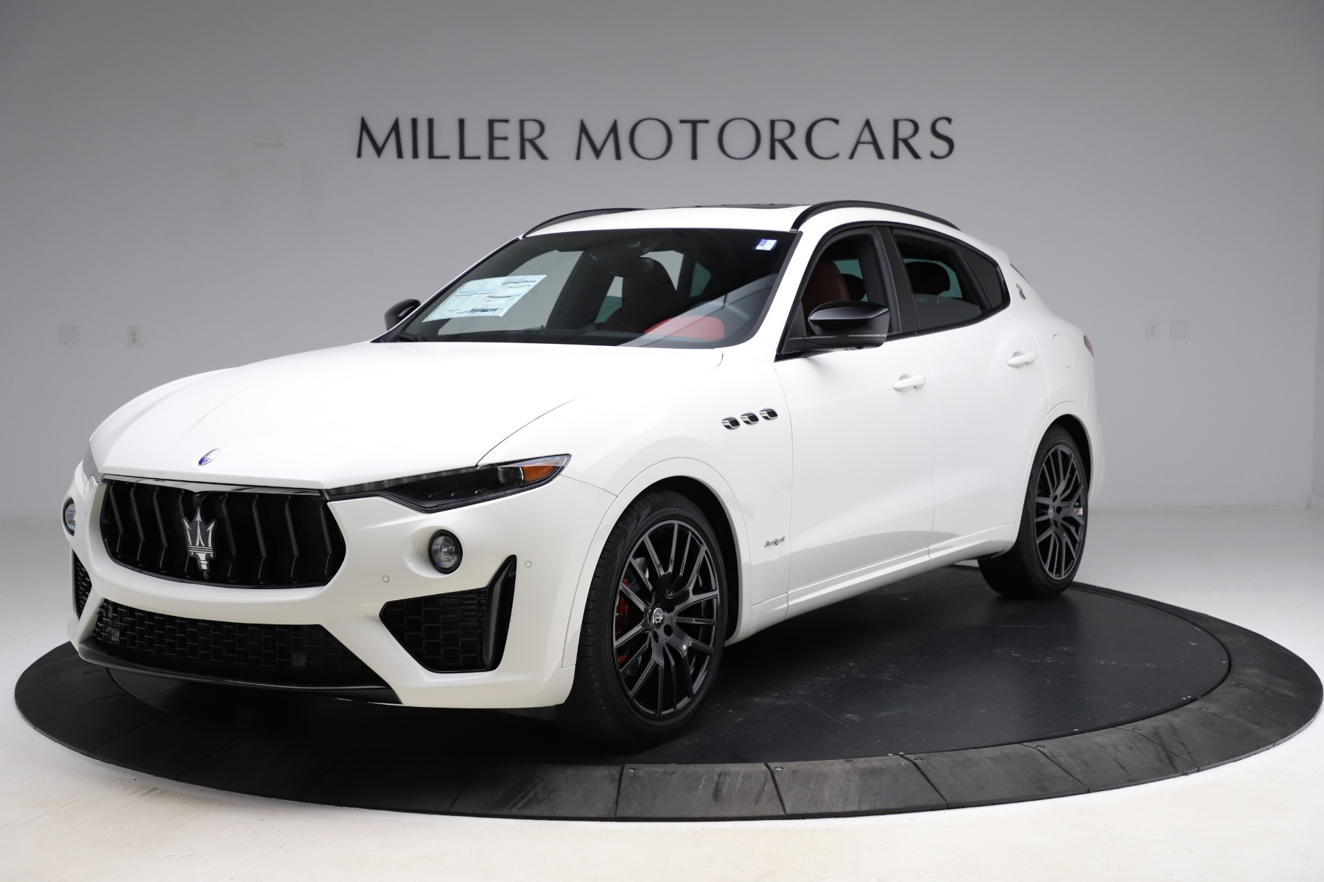 New 2021 Maserati Levante Q4 GranSport for sale Sold at Aston Martin of Greenwich in Greenwich CT 06830 1