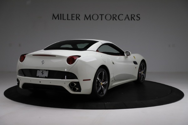 Used 2014 Ferrari California 30 for sale Sold at Aston Martin of Greenwich in Greenwich CT 06830 17