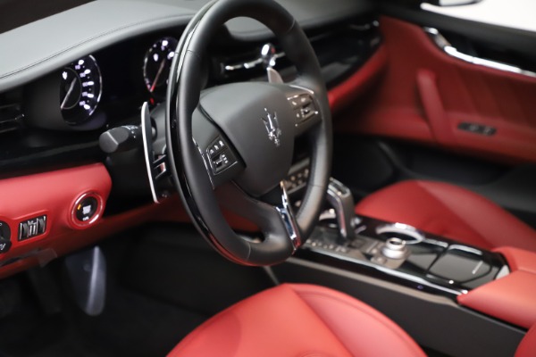 New 2021 Maserati Quattroporte S Q4 GranLusso for sale $122,435 at Aston Martin of Greenwich in Greenwich CT 06830 13