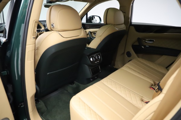 Used 2018 Bentley Bentayga W12 Signature Edition for sale Sold at Aston Martin of Greenwich in Greenwich CT 06830 20