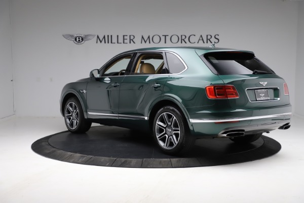 Used 2018 Bentley Bentayga W12 Signature Edition for sale Sold at Aston Martin of Greenwich in Greenwich CT 06830 5