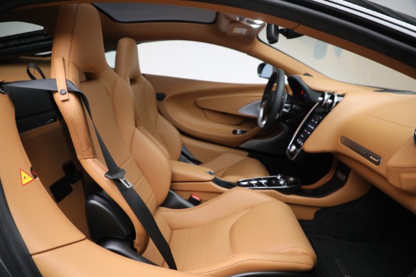 Used 2021 McLaren GT Luxe for sale Sold at Aston Martin of Greenwich in Greenwich CT 06830 26