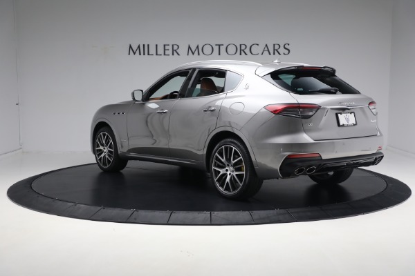 Used 2021 Maserati Levante Q4 GranSport for sale Sold at Aston Martin of Greenwich in Greenwich CT 06830 10