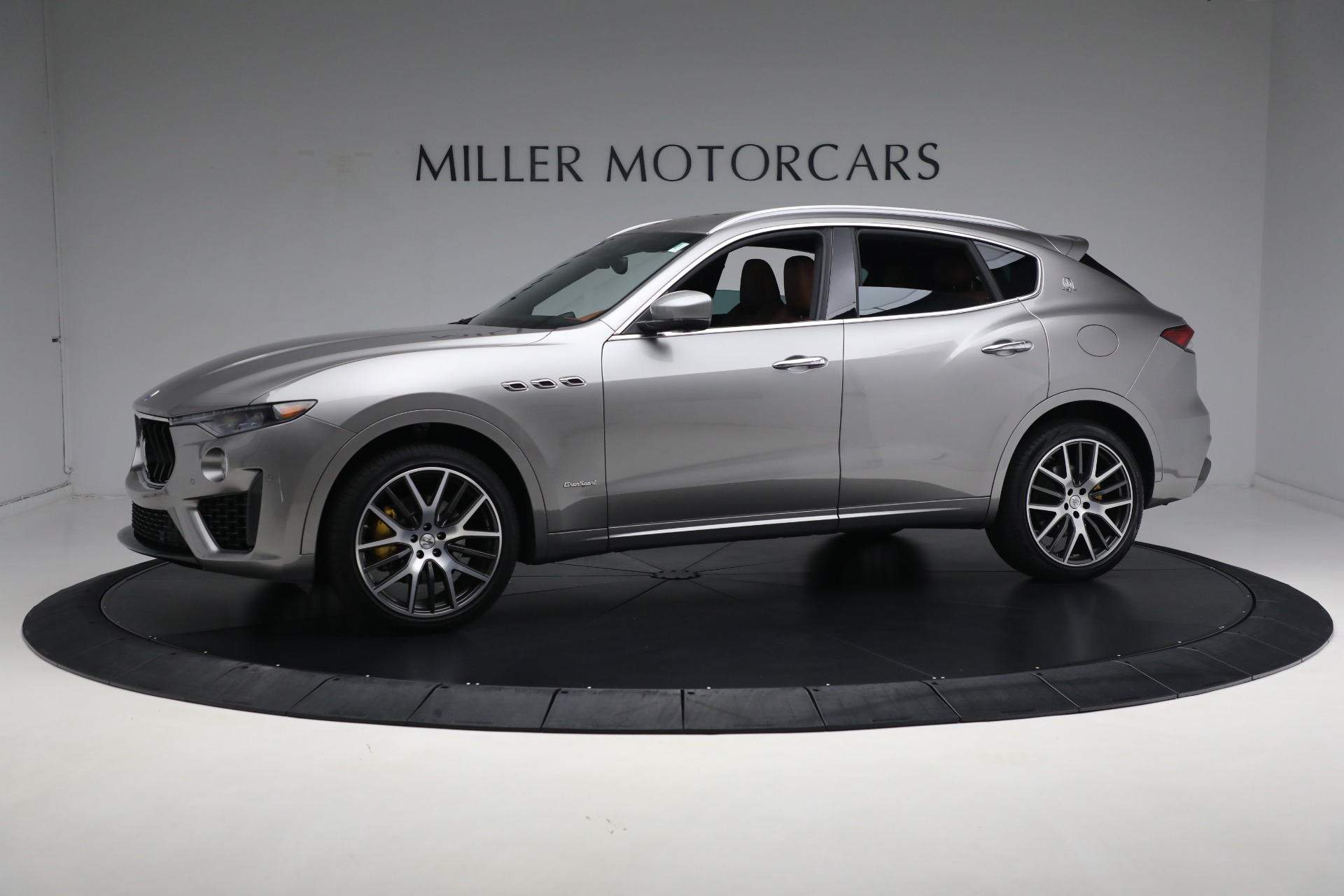 Used 2021 Maserati Levante Q4 GranSport for sale Sold at Aston Martin of Greenwich in Greenwich CT 06830 1