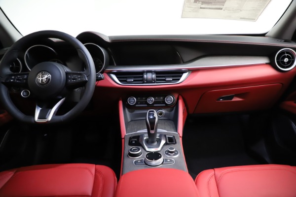 New 2021 Alfa Romeo Stelvio Ti Q4 for sale Sold at Aston Martin of Greenwich in Greenwich CT 06830 17