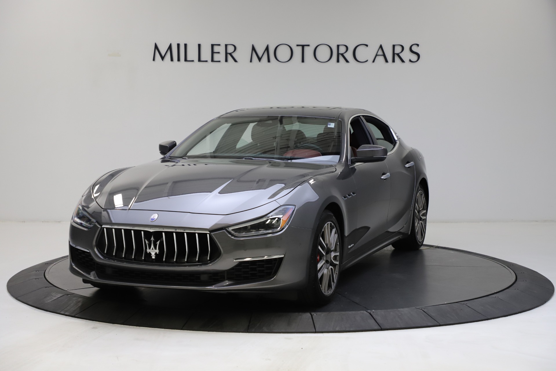 Used 2018 Maserati Ghibli SQ4 GranLusso for sale Sold at Aston Martin of Greenwich in Greenwich CT 06830 1