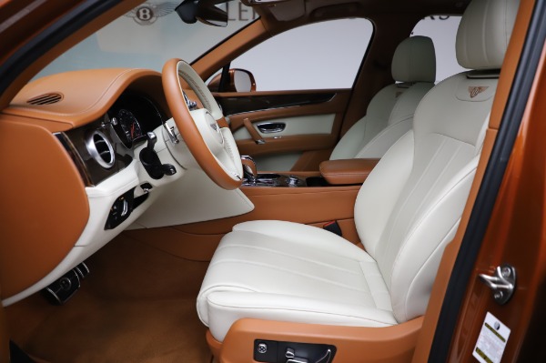 Used 2018 Bentley Bentayga Onyx Edition for sale Sold at Aston Martin of Greenwich in Greenwich CT 06830 18