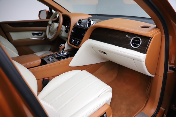 Used 2018 Bentley Bentayga Onyx Edition for sale Sold at Aston Martin of Greenwich in Greenwich CT 06830 25