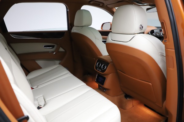 Used 2018 Bentley Bentayga Onyx Edition for sale Sold at Aston Martin of Greenwich in Greenwich CT 06830 28