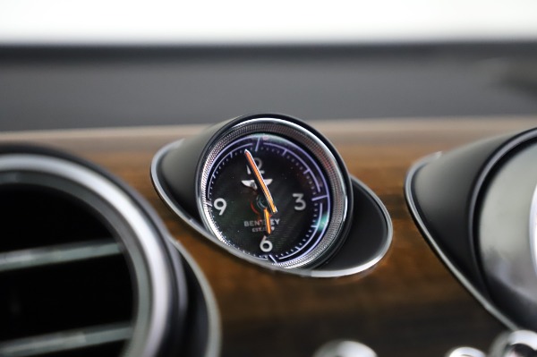Used 2018 Bentley Bentayga Onyx Edition for sale Sold at Aston Martin of Greenwich in Greenwich CT 06830 24