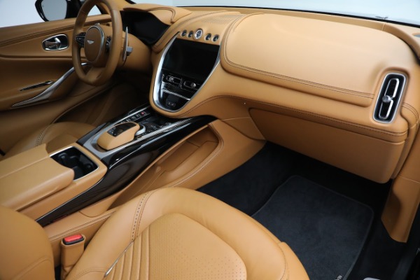 Used 2021 Aston Martin DBX for sale $149,900 at Aston Martin of Greenwich in Greenwich CT 06830 26