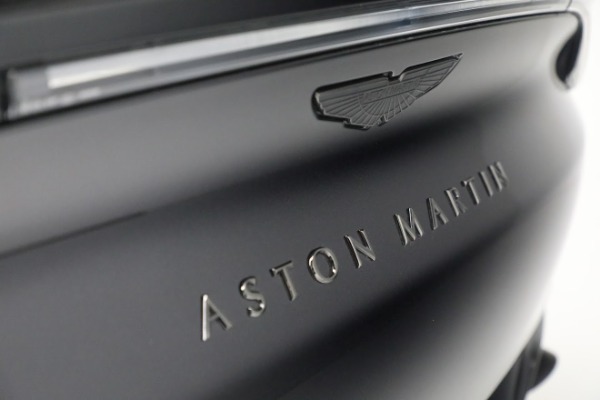 Used 2021 Aston Martin DBX for sale $181,900 at Aston Martin of Greenwich in Greenwich CT 06830 24