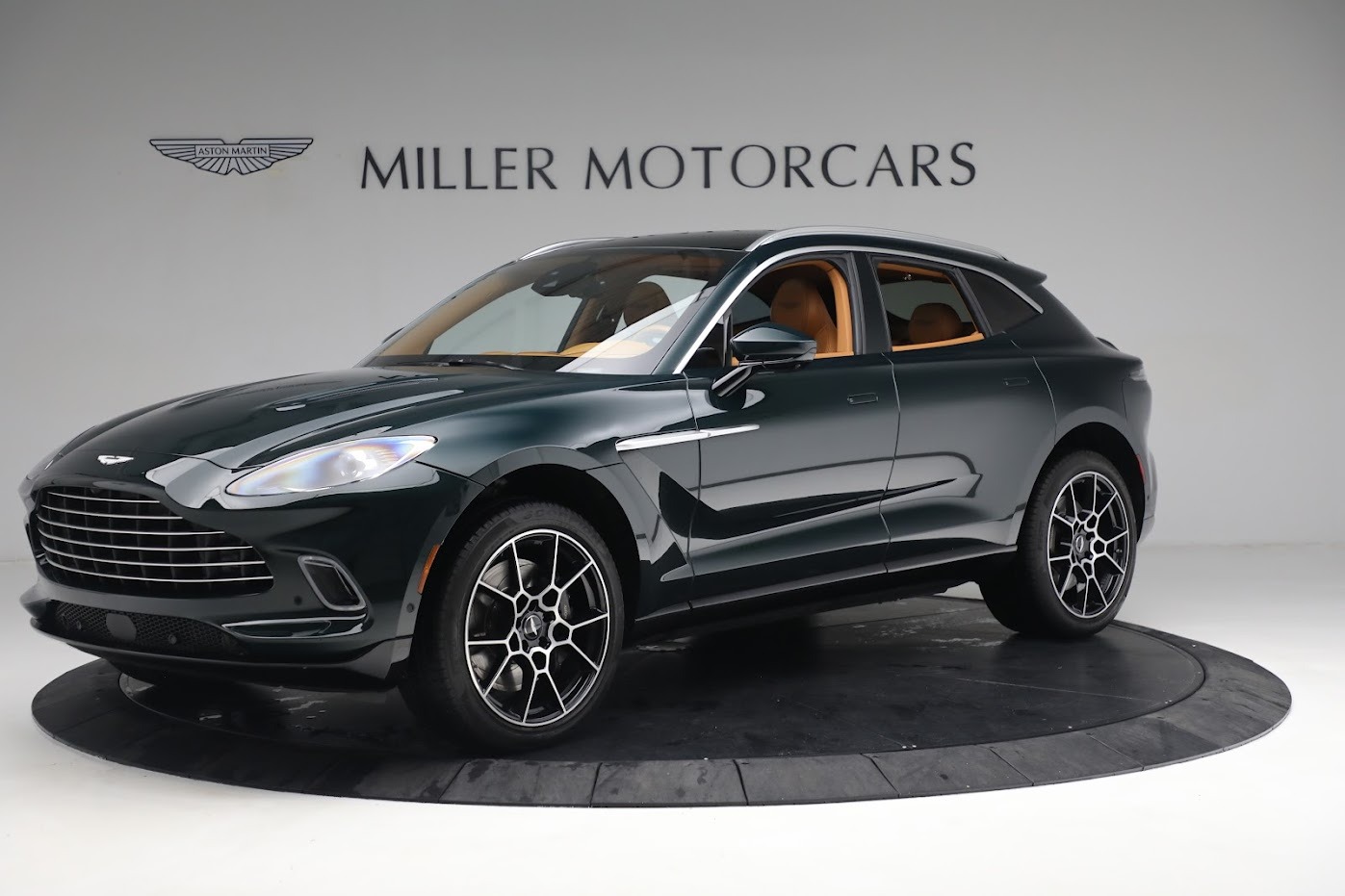 New 2021 Aston Martin DBX for sale $214,986 at Aston Martin of Greenwich in Greenwich CT 06830 1