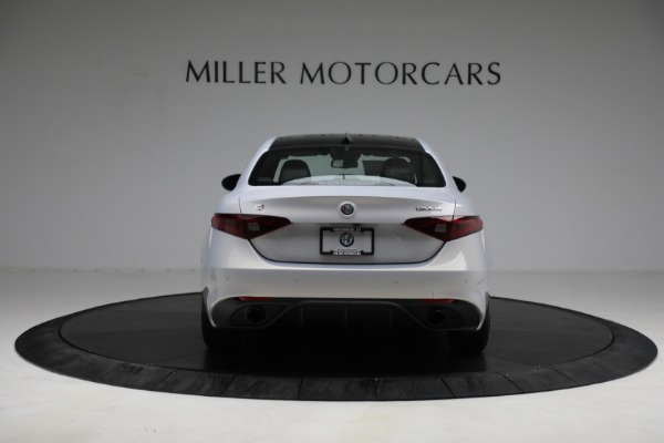 New 2021 Alfa Romeo Giulia Ti Sport Q4 for sale Sold at Aston Martin of Greenwich in Greenwich CT 06830 5