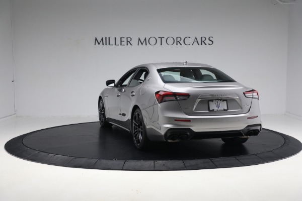 Used 2021 Maserati Ghibli S Q4 for sale Sold at Aston Martin of Greenwich in Greenwich CT 06830 11