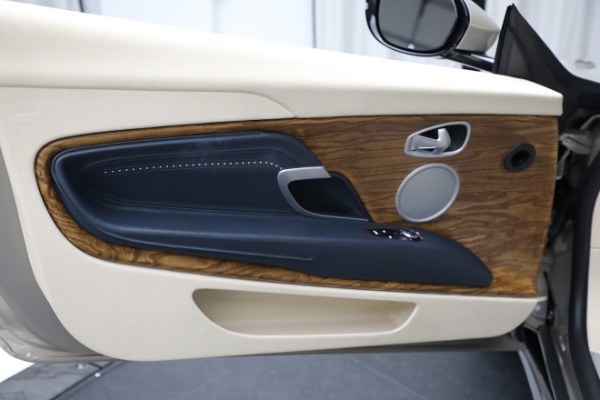 Used 2019 Aston Martin DB11 Volante for sale Sold at Aston Martin of Greenwich in Greenwich CT 06830 16
