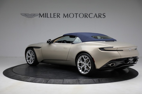 Used 2019 Aston Martin DB11 Volante for sale Sold at Aston Martin of Greenwich in Greenwich CT 06830 27