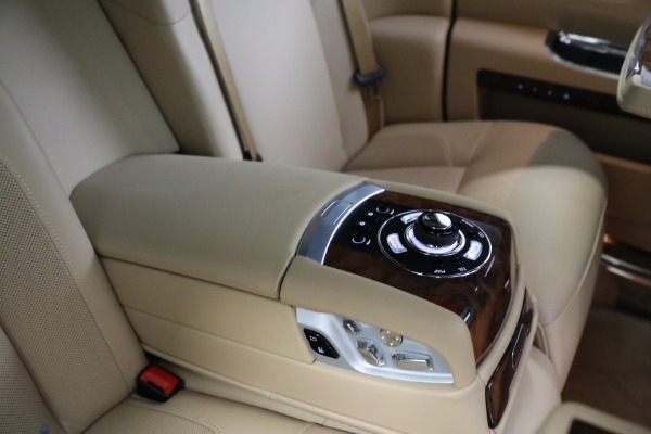 Used 2011 Rolls-Royce Ghost for sale Sold at Aston Martin of Greenwich in Greenwich CT 06830 21