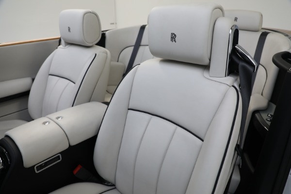 Used 2017 Rolls-Royce Phantom Drophead Coupe for sale Sold at Aston Martin of Greenwich in Greenwich CT 06830 18