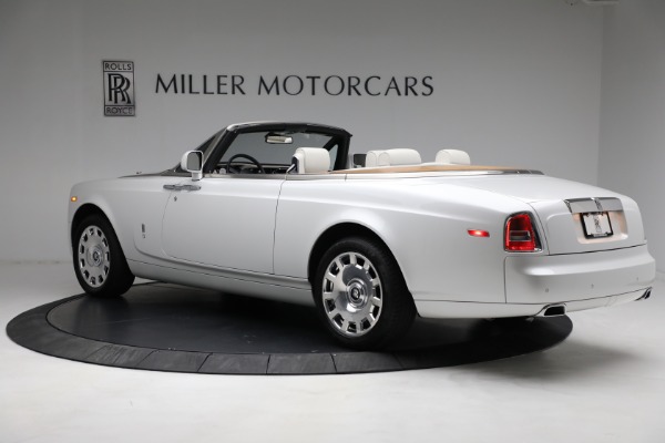 Used 2017 Rolls-Royce Phantom Drophead Coupe for sale Sold at Aston Martin of Greenwich in Greenwich CT 06830 4