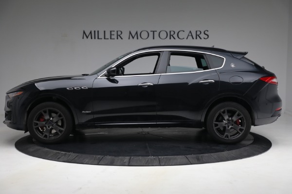 Used 2018 Maserati Levante GranSport for sale Sold at Aston Martin of Greenwich in Greenwich CT 06830 3