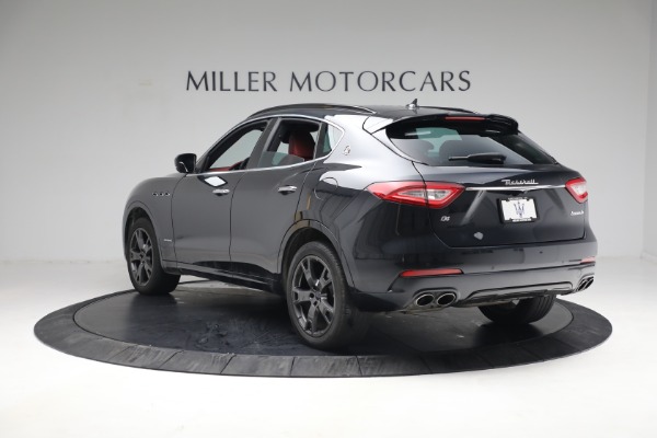 Used 2018 Maserati Levante GranSport for sale Sold at Aston Martin of Greenwich in Greenwich CT 06830 4