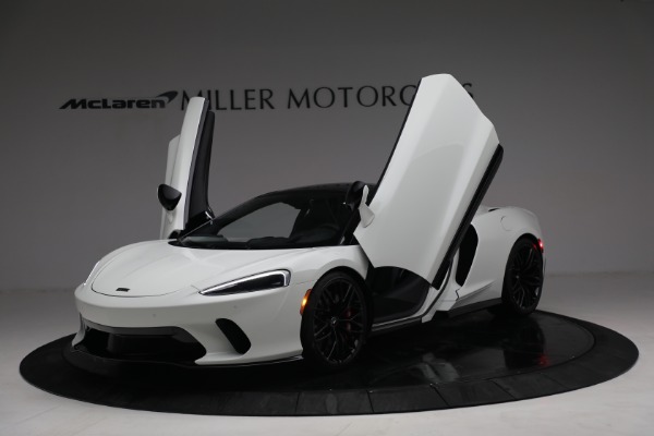 Used 2021 McLaren GT Luxe for sale Sold at Aston Martin of Greenwich in Greenwich CT 06830 14